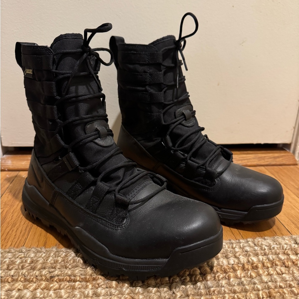 Nike GORE-TEX Men's Tactical Boots